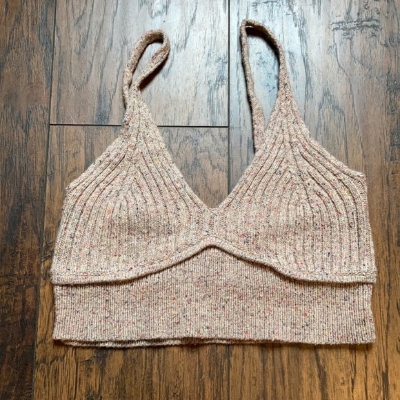 The Bright Side Wool Pearl Topanga Leisure Shorts and Wool Leisure Bra - Picture 5 of 12